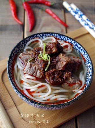 Beef Noodles in Clear Soup