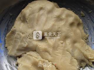 Orange Lotus Seed Paste Mooncakes recipe