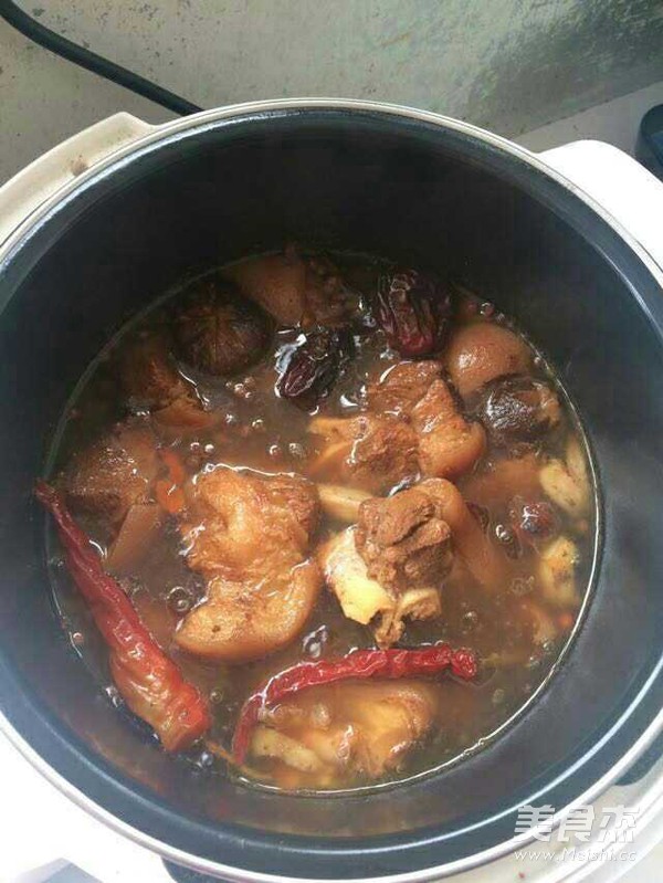 Braised Pork Feet recipe