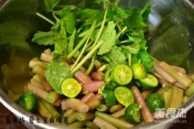 It’s Said that The Lotus Root is Not Only Healthy, But Also Thinner. recipe