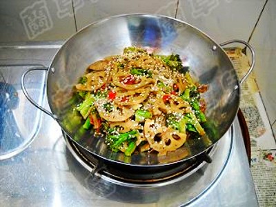 Griddle Broccoli and Lotus Root Slices recipe