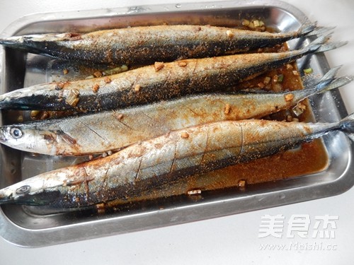 Grilled Saury with Cumin recipe