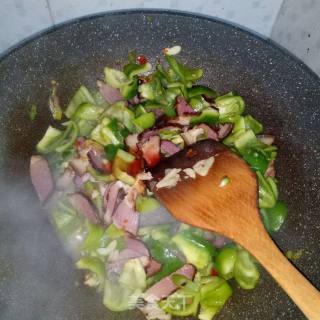 Stir-fried Bacon with Green Pepper recipe