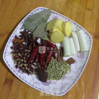 Spiced Chicken Feet recipe