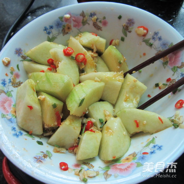 Cantaloupe with Minced Garlic recipe