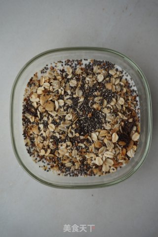 Quick Breakfast Chia Seed Yogurt Oatmeal recipe