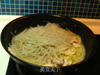 Pork Sauerkraut Stewed Vermicelli recipe