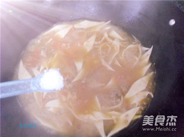 Sour Soup Noodles recipe