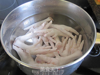 Chicken Feet Claypot Dried Cabbage Soup recipe
