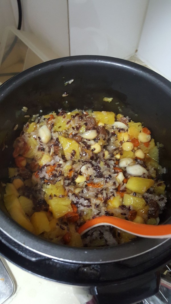 Sweet Glutinous Pineapple Rice recipe