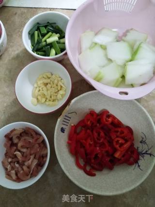Stir-fried Pork with Winter Melon recipe