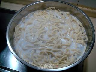 Shuang Mushroom Muxi Braised Noodle recipe