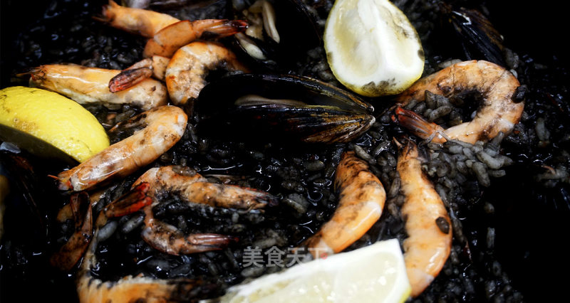 Spanish Seafood Cuttlefish Rice