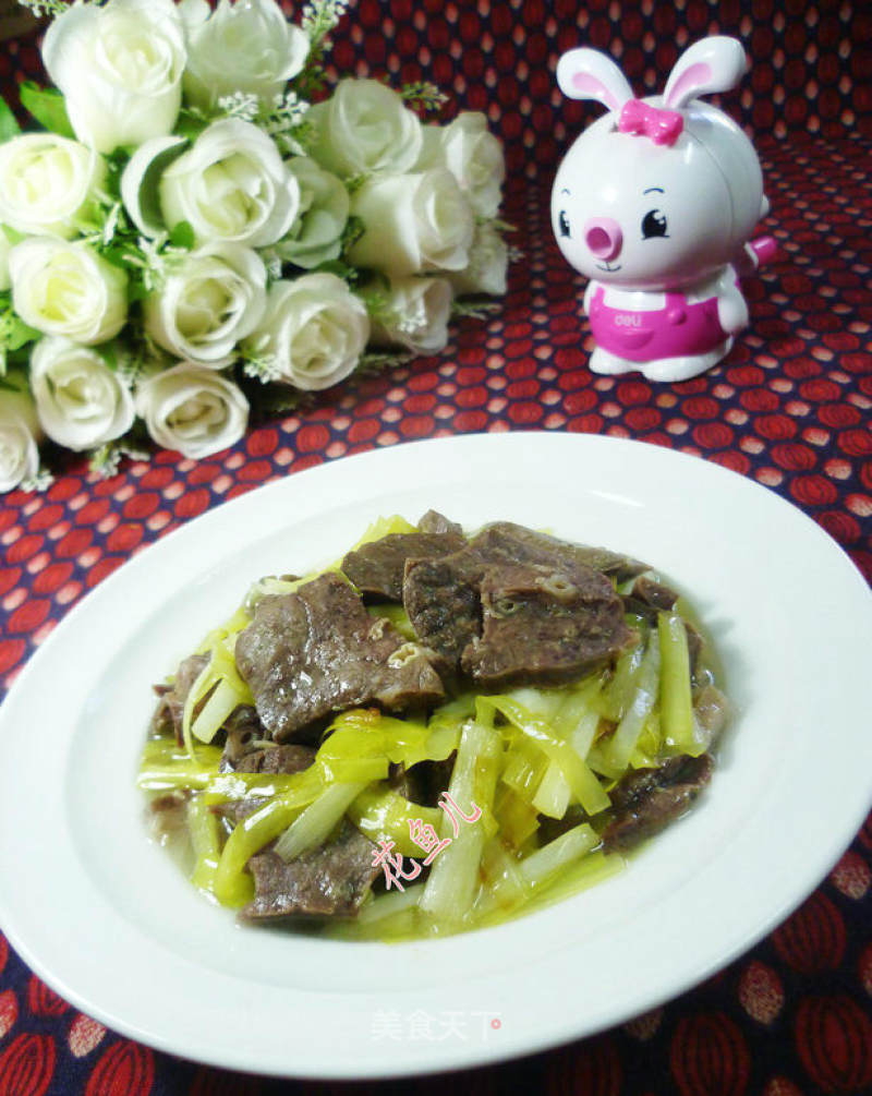 Stir-fried Pork Lung with Leek Sprouts recipe
