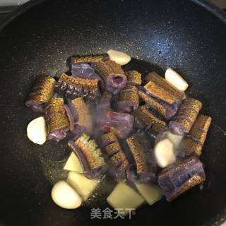 Dry Stir-fried Rice Field Eel recipe