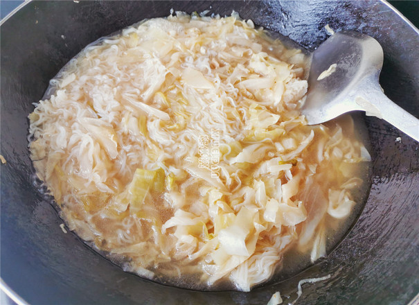 Sour and Spicy Cabbage Rice Noodles recipe