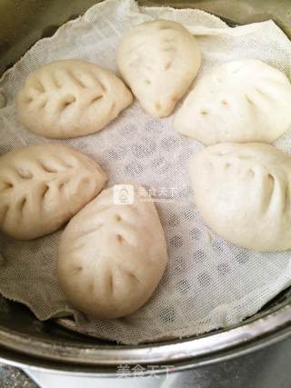 Shallot Pork Buns recipe