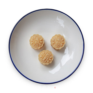 Flowing Custard Mooncakes, The Softer The Heart, The More Delicious recipe