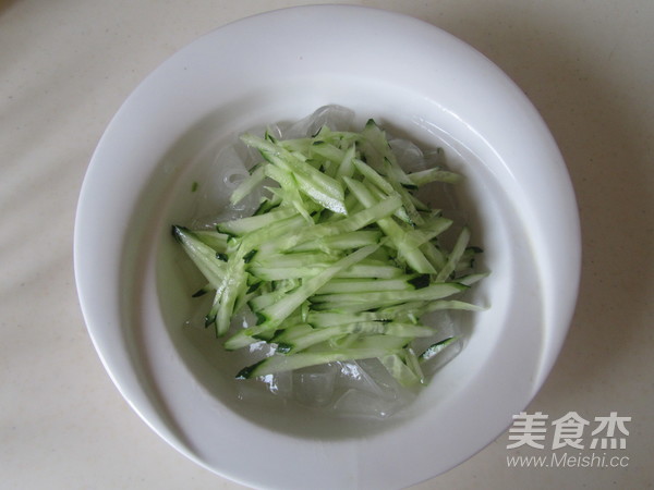 Cucumber Tossed with Big Peel recipe