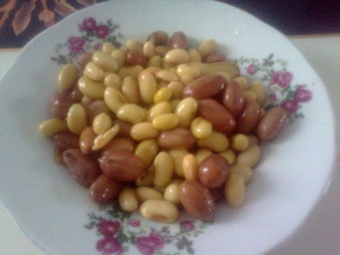 Peanuts Mixed with Green Beans recipe
