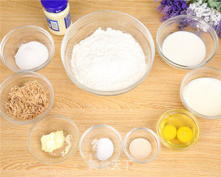 The Practice of Pork Floss Salad Dressing Bread (soup Type) recipe