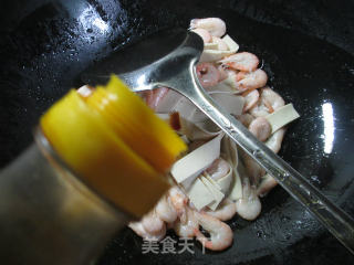 Thousands of Fried Jiang White Shrimp recipe