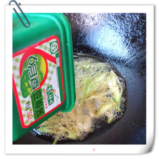 [trial Report on Making Healthy Life Xinhe Seasoning Gift Box with Heart]——sauce-flavored Small Crucian Head Fish recipe