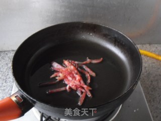 Fried Noodles with Green Cabbage recipe