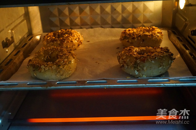 Whole Wheat Bagels recipe