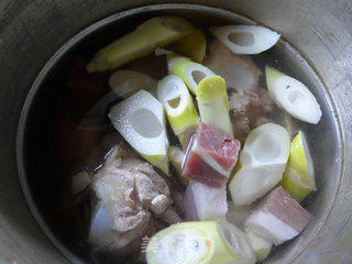 Bacon Lei Sun Bone Soup recipe