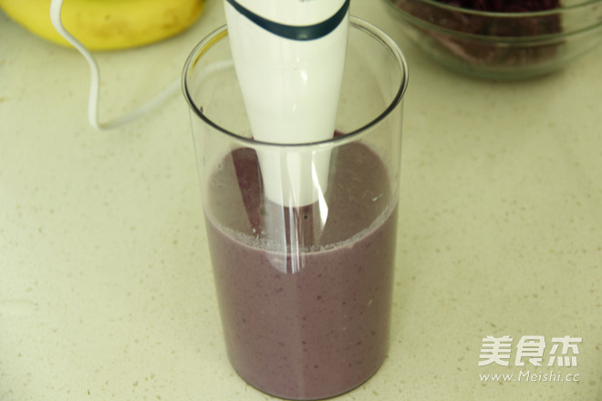 Purple Sweet Potato Milkshake recipe