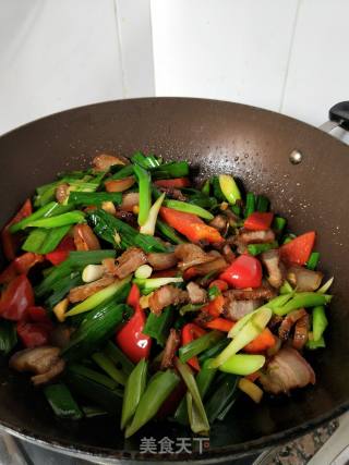 Stir-fried Bacon with Red Pepper and Garlic recipe