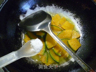 Stir-fried Japanese Pumpkin recipe