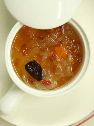 Saponaria Peach Gum and Papaya Soup recipe