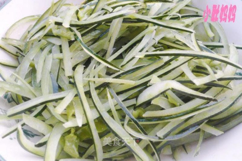 Stir-fried Melon Peel with Green Pepper recipe