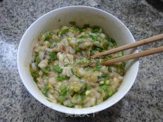 Leek and Squid Stuffed Wonton recipe