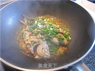 Fried Sea Fish in Soy Sauce recipe