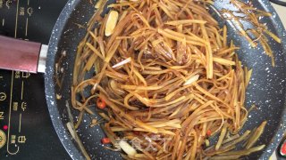 Braised Potato Shredded with Mushrooms recipe