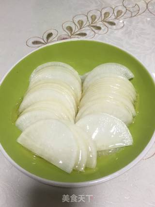 Honey Dip White Radish Dinner Plate Painting recipe