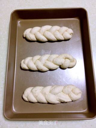 Oatmeal Braid Bun recipe