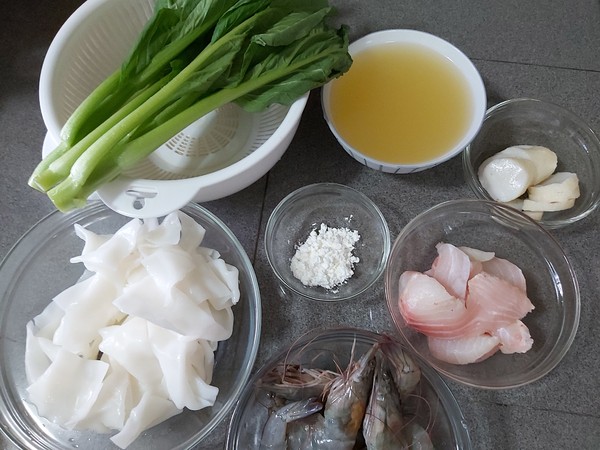 Seafood Pho with Egg recipe