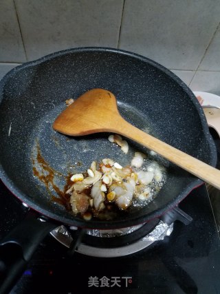 Fried Peanut Sprouts recipe