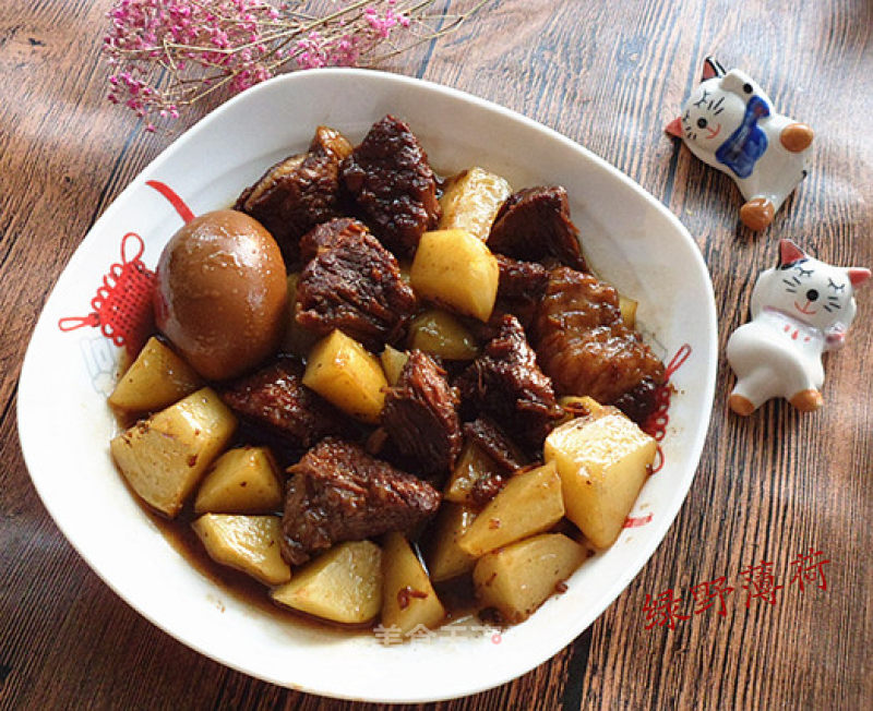 Roast Potatoes and Beef recipe