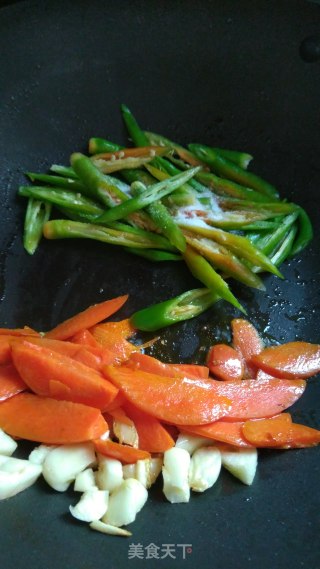 Stir-fried Carrots with Braised Pork recipe
