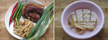 Stir-fried Bacon with Dried Radish recipe