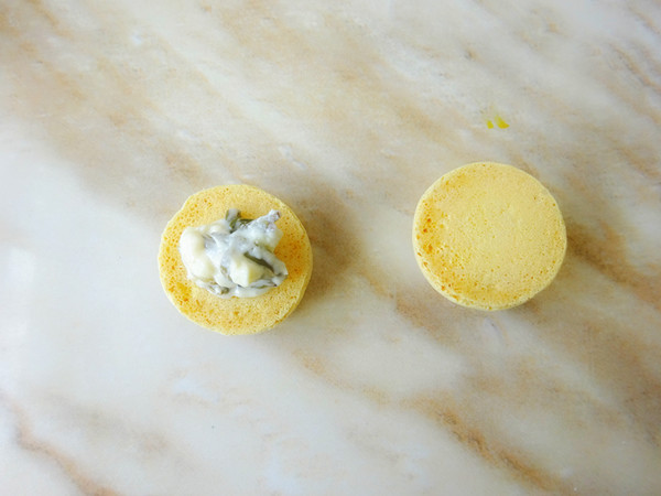 Fragrant Tea Macaron recipe