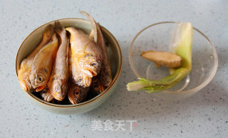 Make Cold Appetizer [small Yellow Croaker in Black Bean Sauce] with Traditional Method recipe