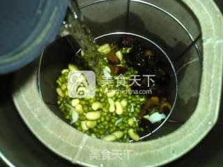 Red Date Lily and Mung Bean Soy Milk recipe