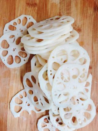 Hot and Sour Lotus Root Slices recipe