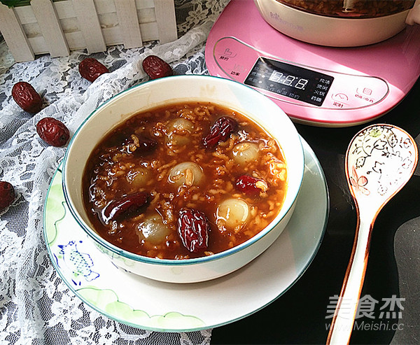 Brown Sugar, Longan and Red Date Soup recipe